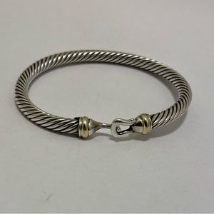 David Yurman cable classic buckle bracelet with gold